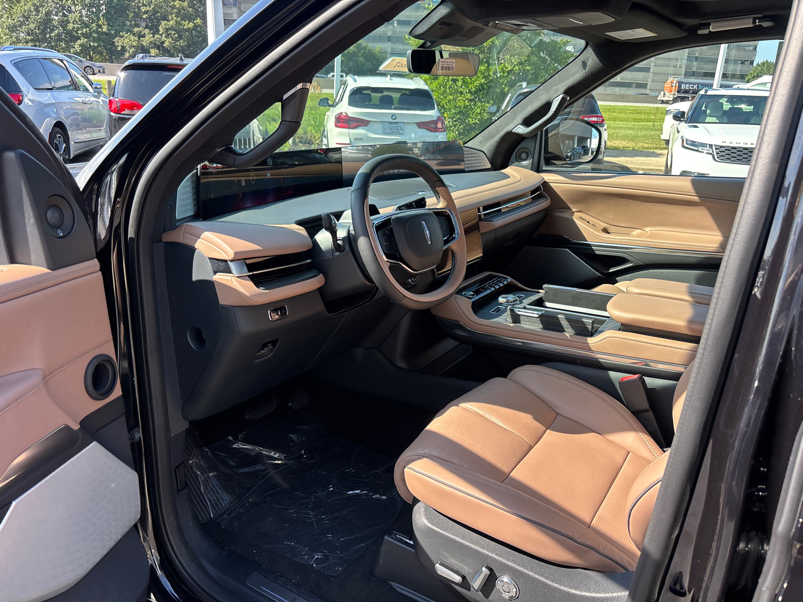 New 2027 Lincoln Navigator Black Label AWD/4WD image 24