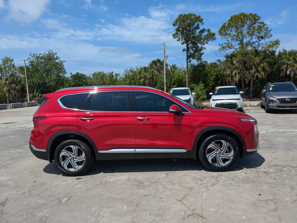 Used 2022 Hyundai Santa Fe SEL w/ Convenience Package FWD image 9