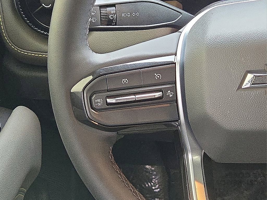 Used 2026 Chevrolet Colorado ZR2 w/ Technology Package image 19