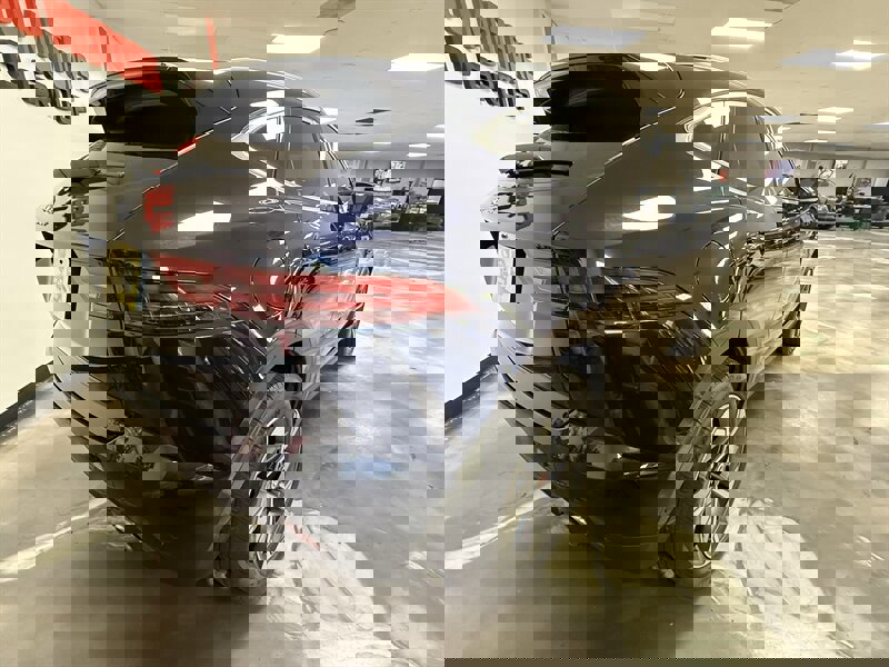 Used 2022 Jaguar E-PACE SE image 4