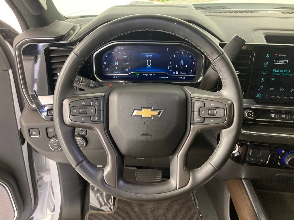 Used 2024 Chevrolet Silverado 3500 High Country w/ High Country Premium Package AWD/4WD image 10