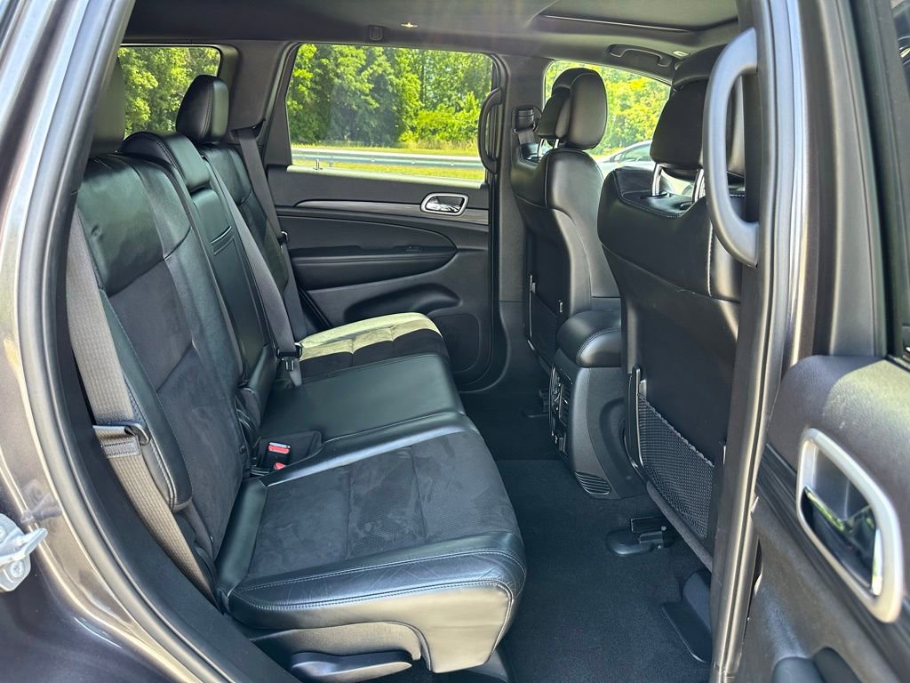 Used 2020 Jeep Grand Cherokee Altitude AWD/4WD image 20