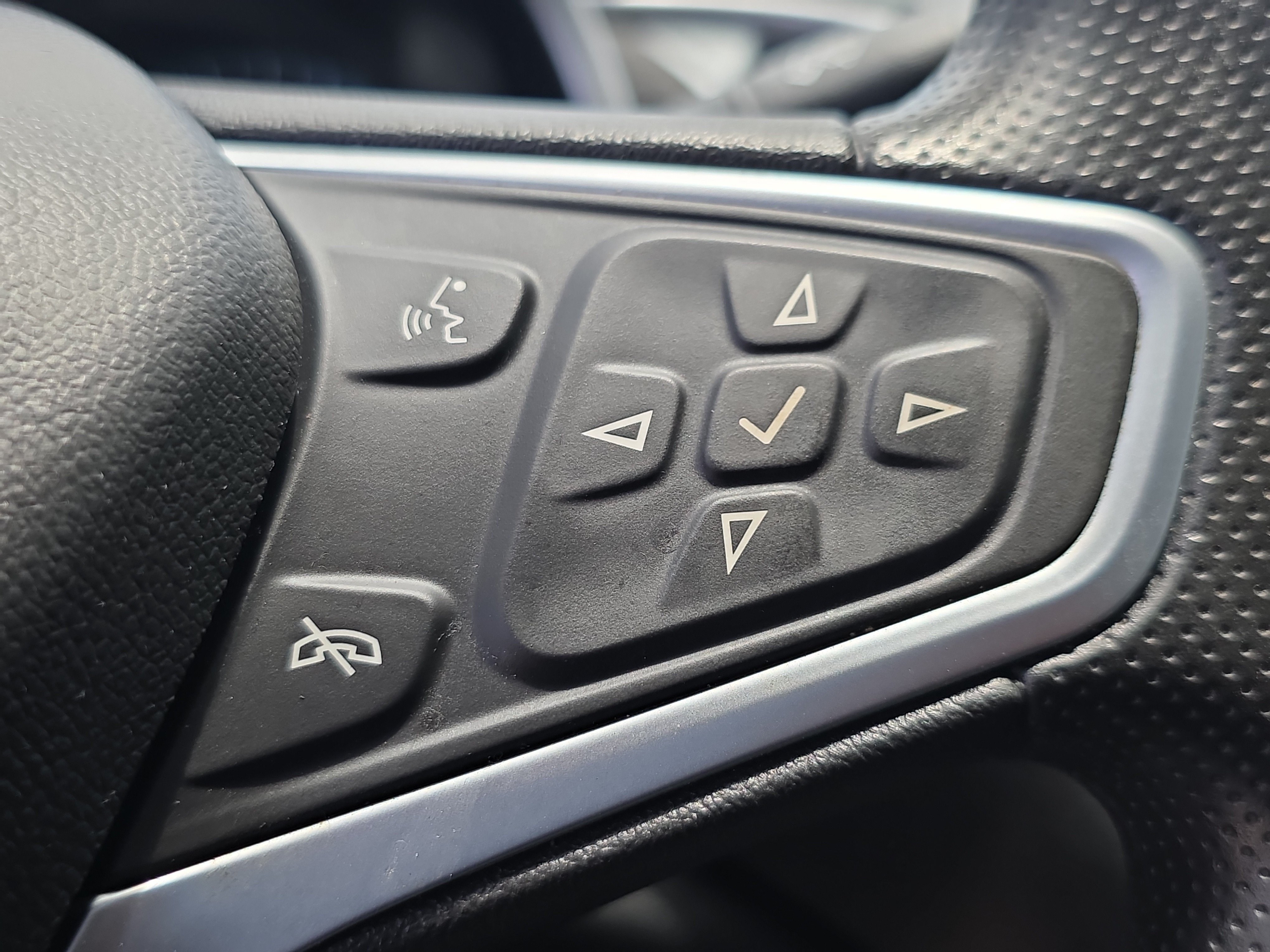 Used 2022 Chevrolet Malibu LT FWD image 28