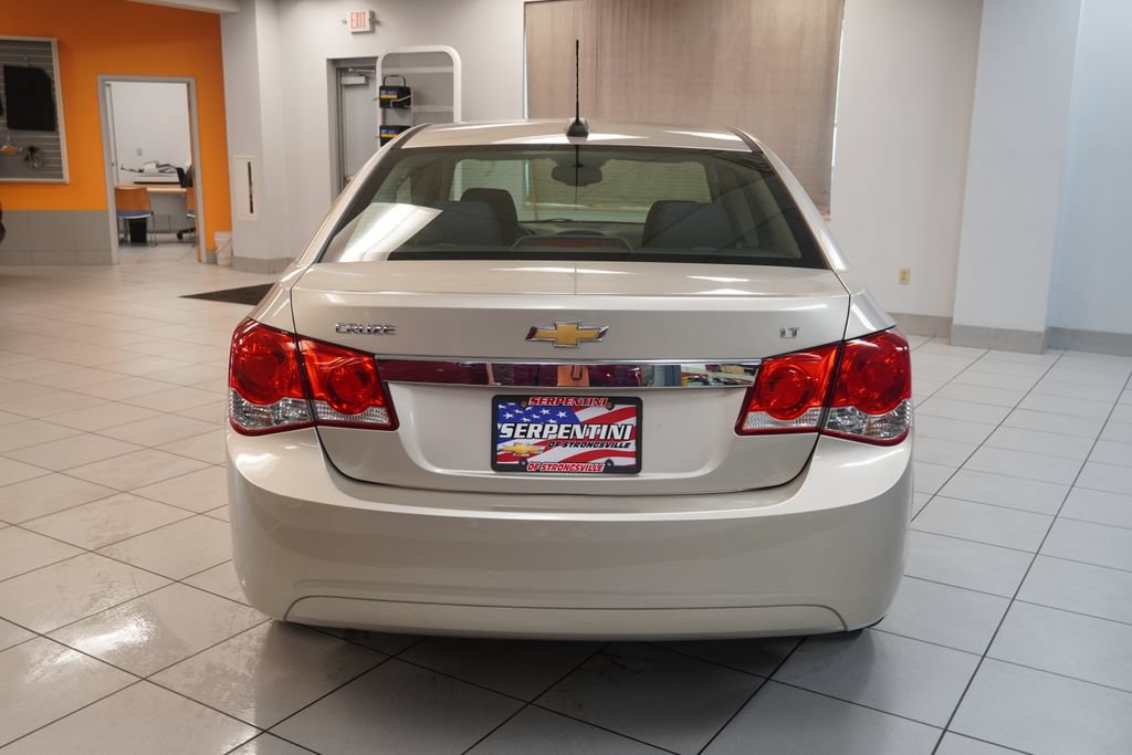 Used 2015 Chevrolet Cruze LT FWD image 8