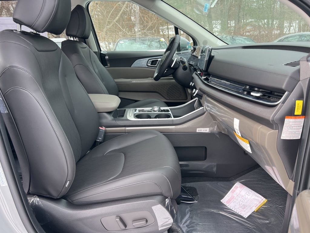 New 2026 Kia Carnival EX image 15