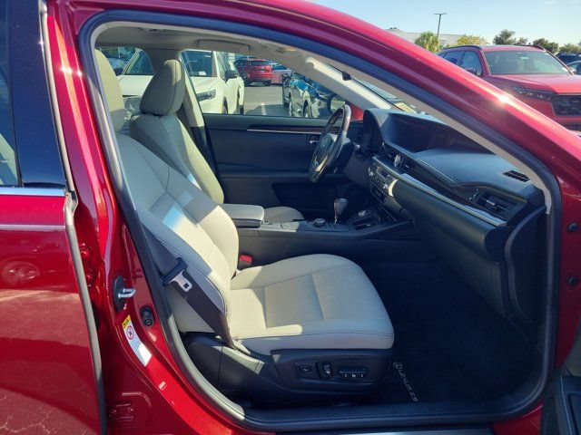 Used 2015 Lexus ES 350 w/ Premium Package FWD image 10