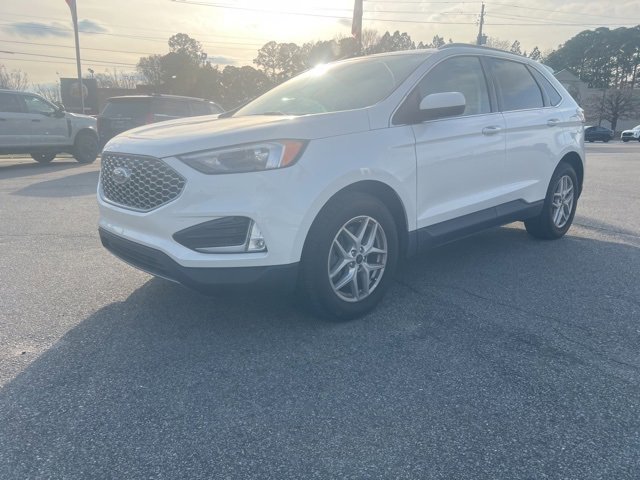 Used 2023 Ford Edge SEL w/ Convenience Package image 2