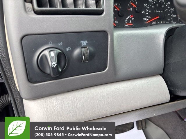 Used 2000 Ford F350 XLT AWD/4WD image 14
