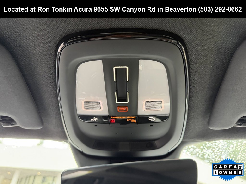 Used 2024 Volvo XC40 B5 Core image 27