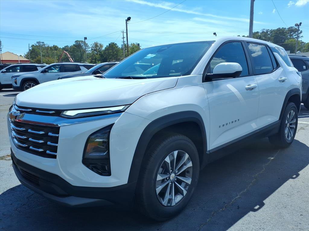 New 2027 Chevrolet Equinox LT w/ Safety and Technology Package FWD image 8