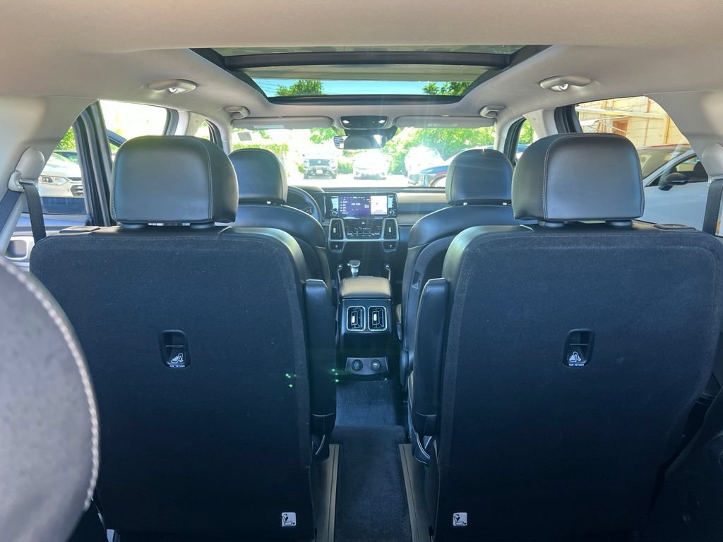Certified 2023 Kia Sorento EX w/ Panoramic Sunroof Package FWD image 14