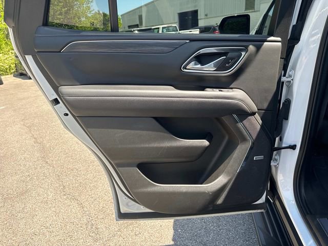 Used 2024 GMC Yukon SLT RWD image 15