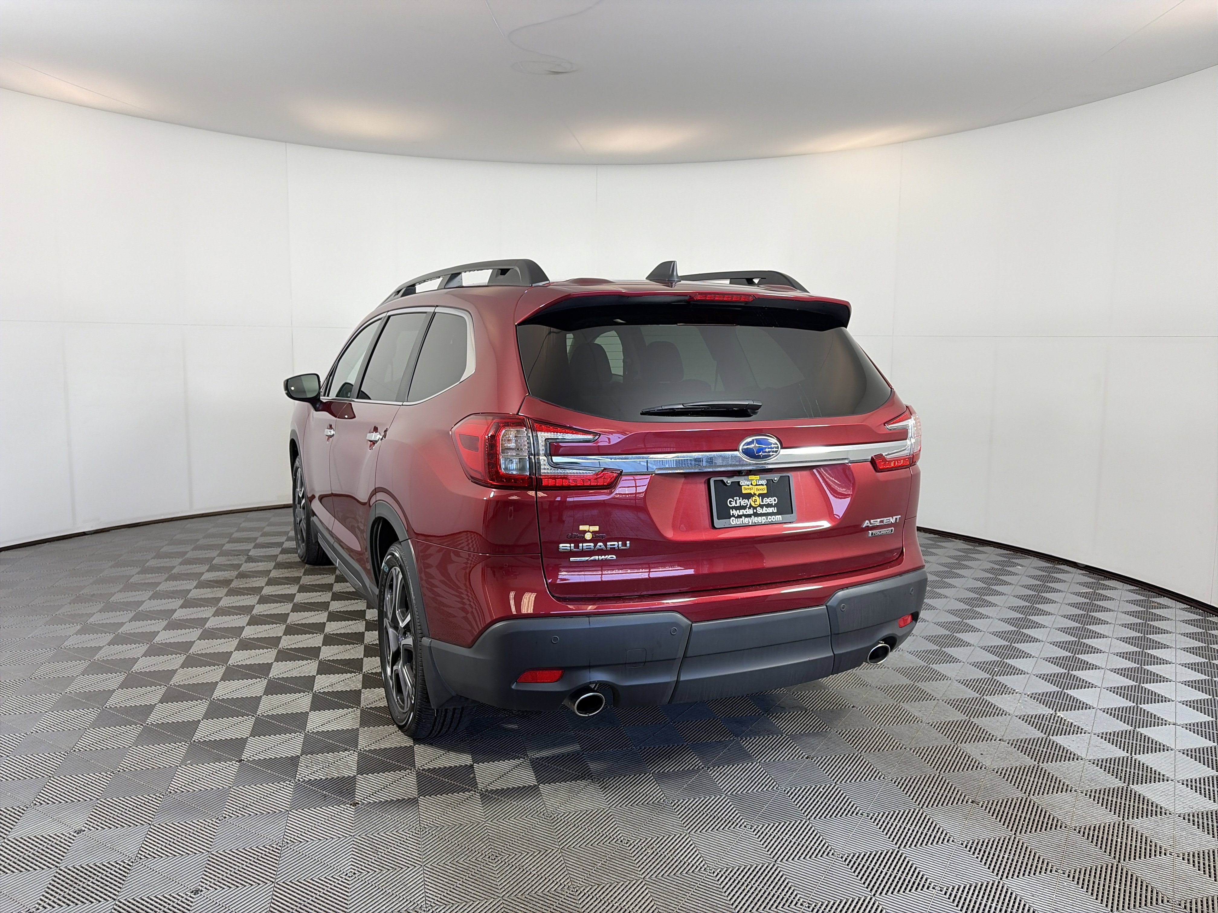 Used 2025 Subaru Ascent Touring w/ Popular Package #2 image 9