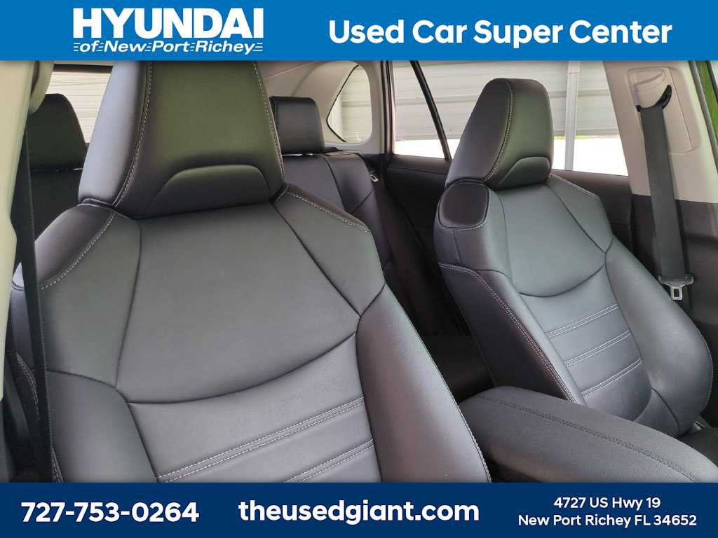 Used 2023 Toyota RAV4 XLE Premium FWD image 6