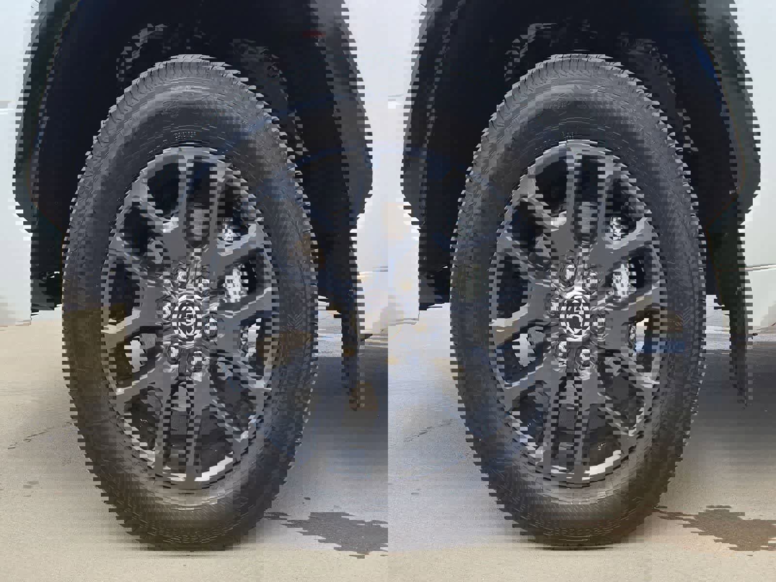 Used 2023 Toyota Tundra Platinum w/ Advanced Package image 13