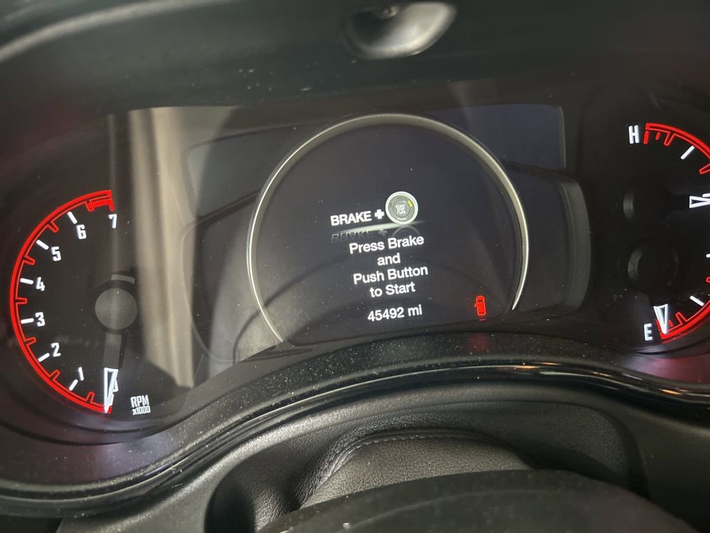 Used 2025 Dodge Durango GT image 3