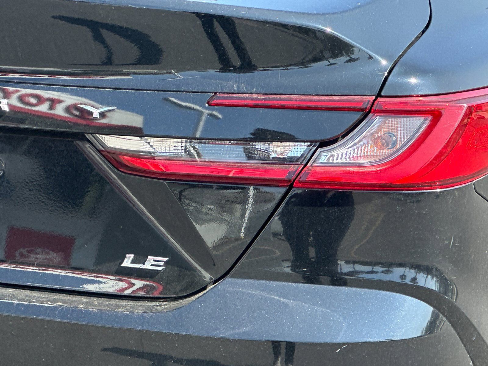 Used 2025 Toyota Camry LE FWD image 24