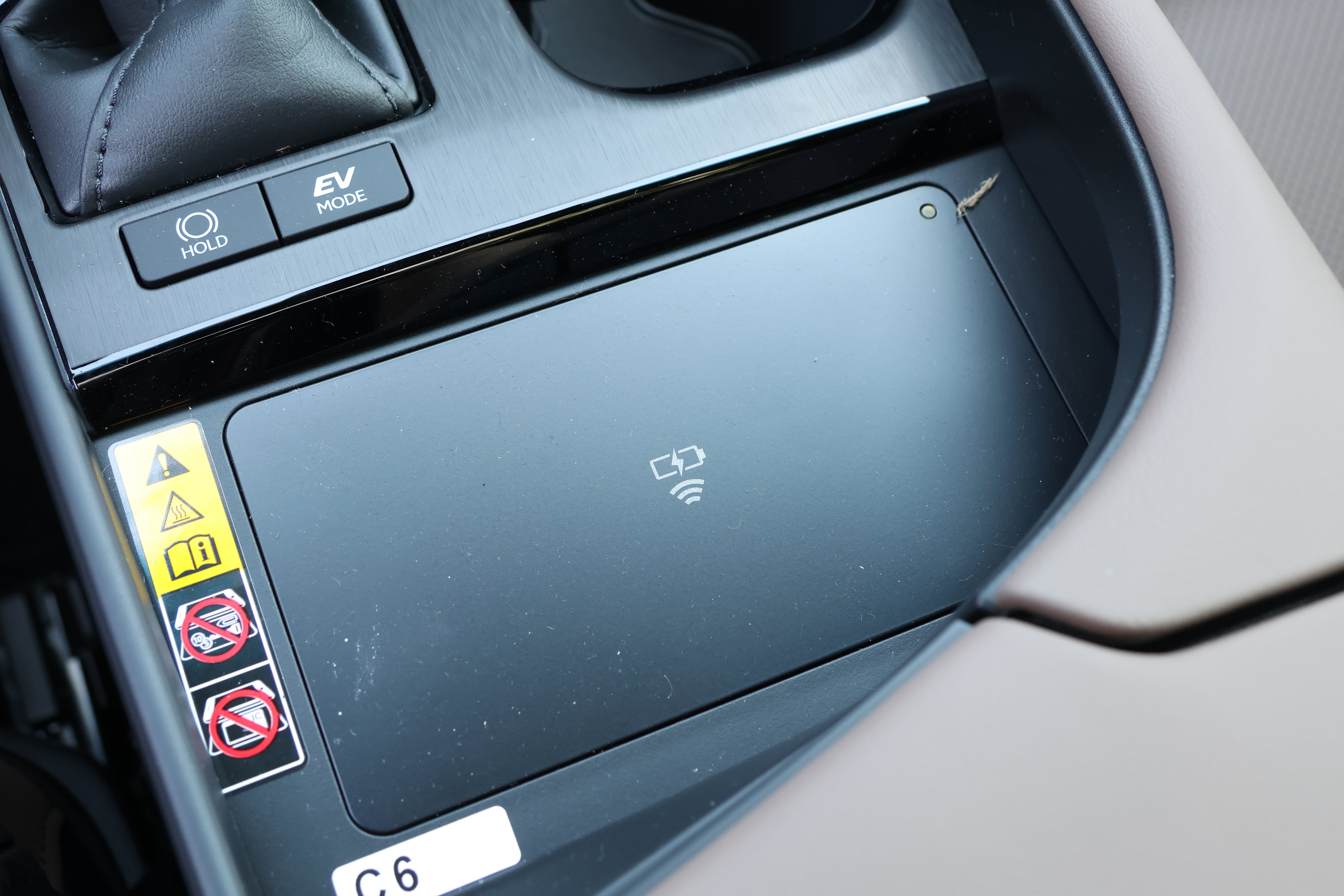 Used 2025 Lexus ES 300h w/ Premium Package FWD image 29