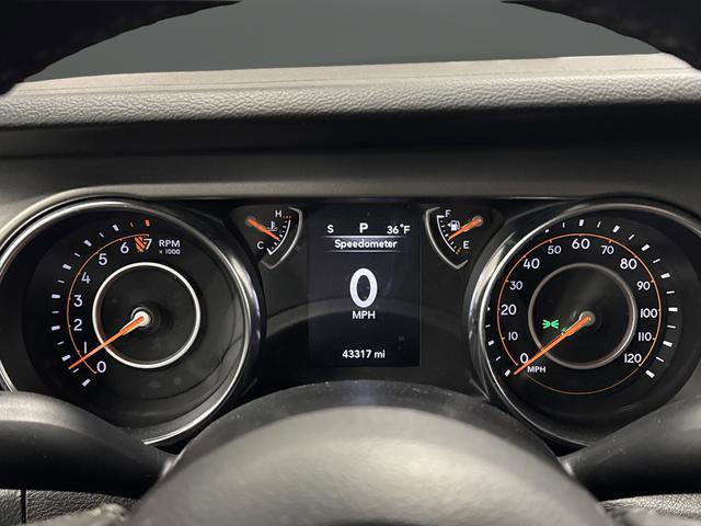 Used 2022 Jeep Gladiator Sport image 15