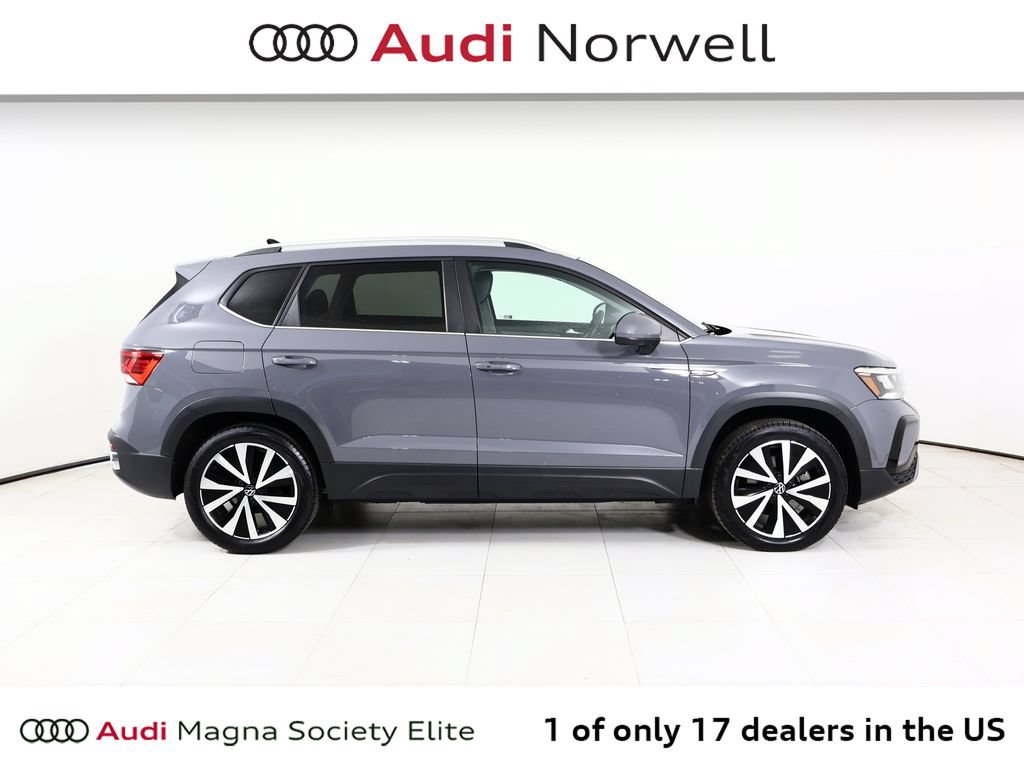 Used 2023 Volkswagen Taos SE AWD/4WD image 17