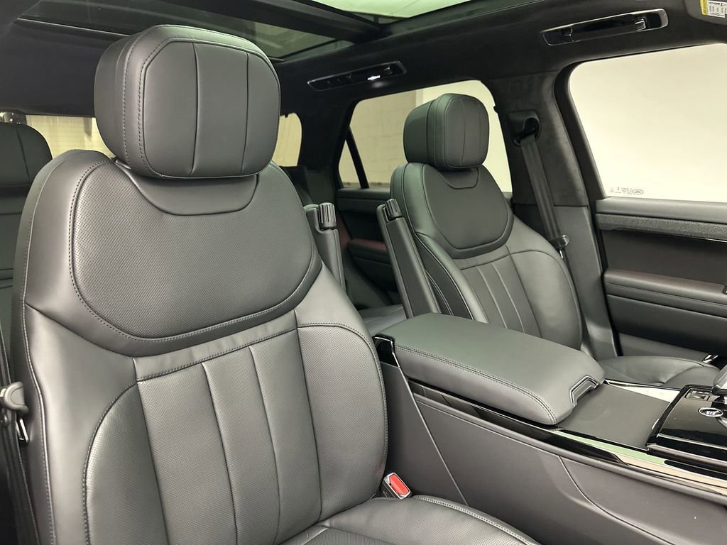 Certified 2024 Land Rover Range Rover Sport Autobiography image 11