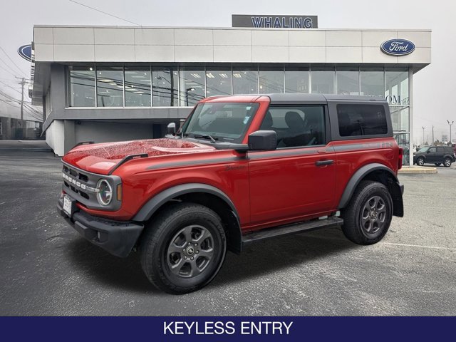 Certified 2023 Ford Bronco 2-Door AWD/4WD image 3