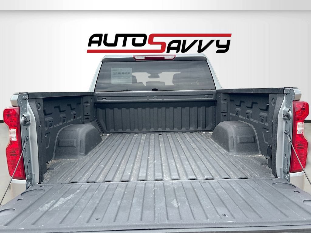 Used 2025 Chevrolet Silverado 1500 LT AWD/4WD image 25