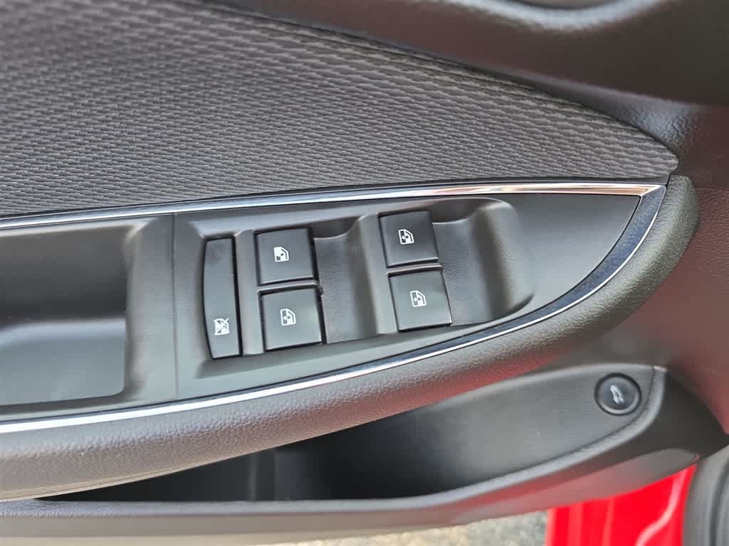 Used 2017 Chevrolet Cruze LS FWD image 17