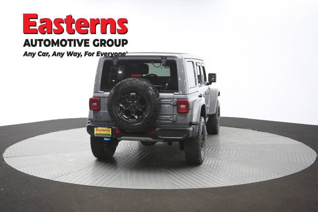Used 2022 Jeep Wrangler Unlimited Rubicon 4xe w/ Cold Weather Group AWD/4WD image 40