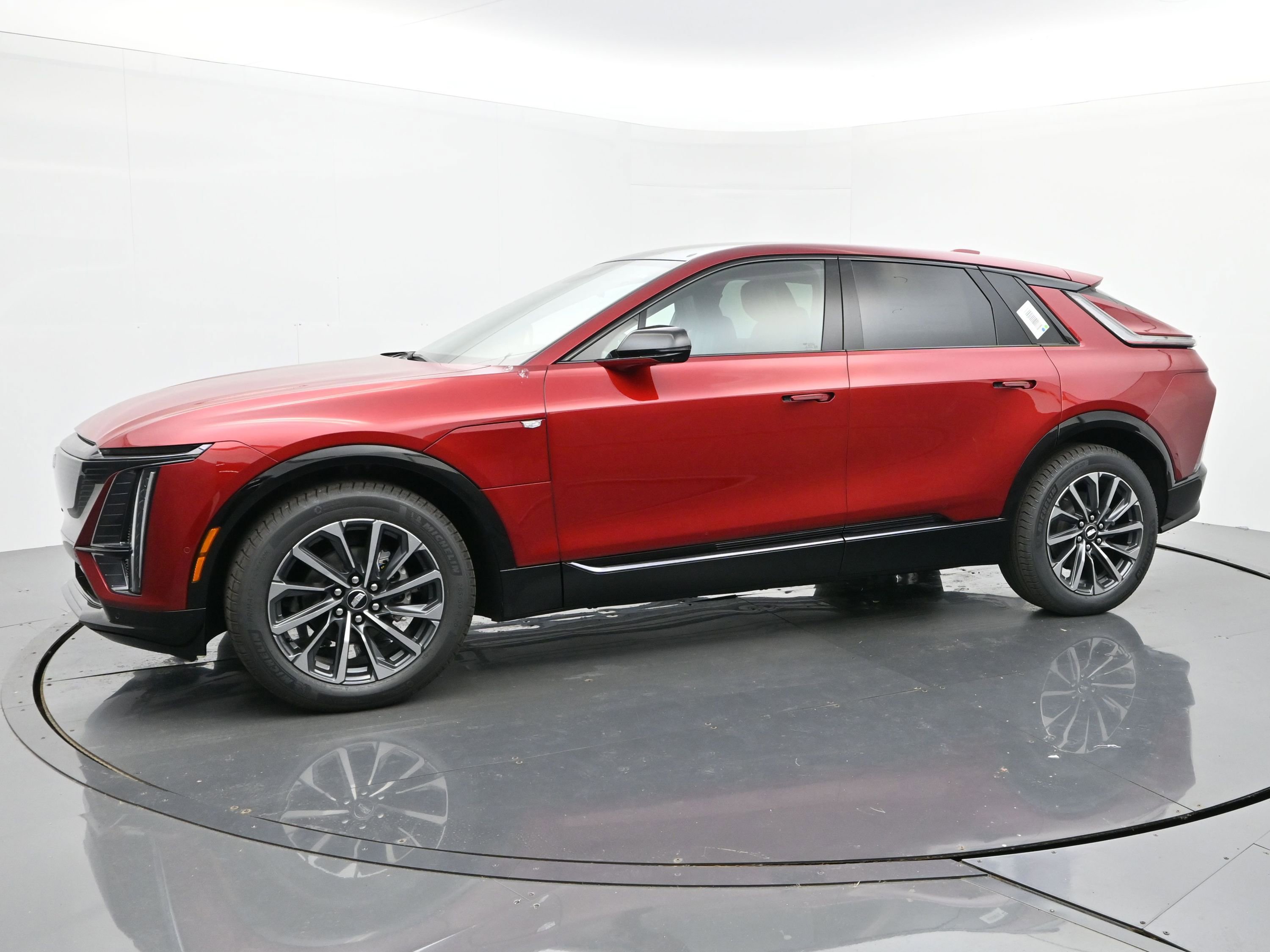 New 2026 Cadillac Lyriq Sport image 2