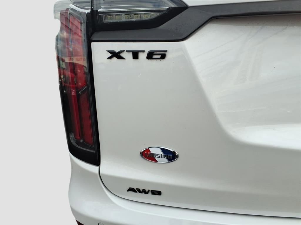 Used 2023 Cadillac XT6 Sport w/ Technology Package image 4