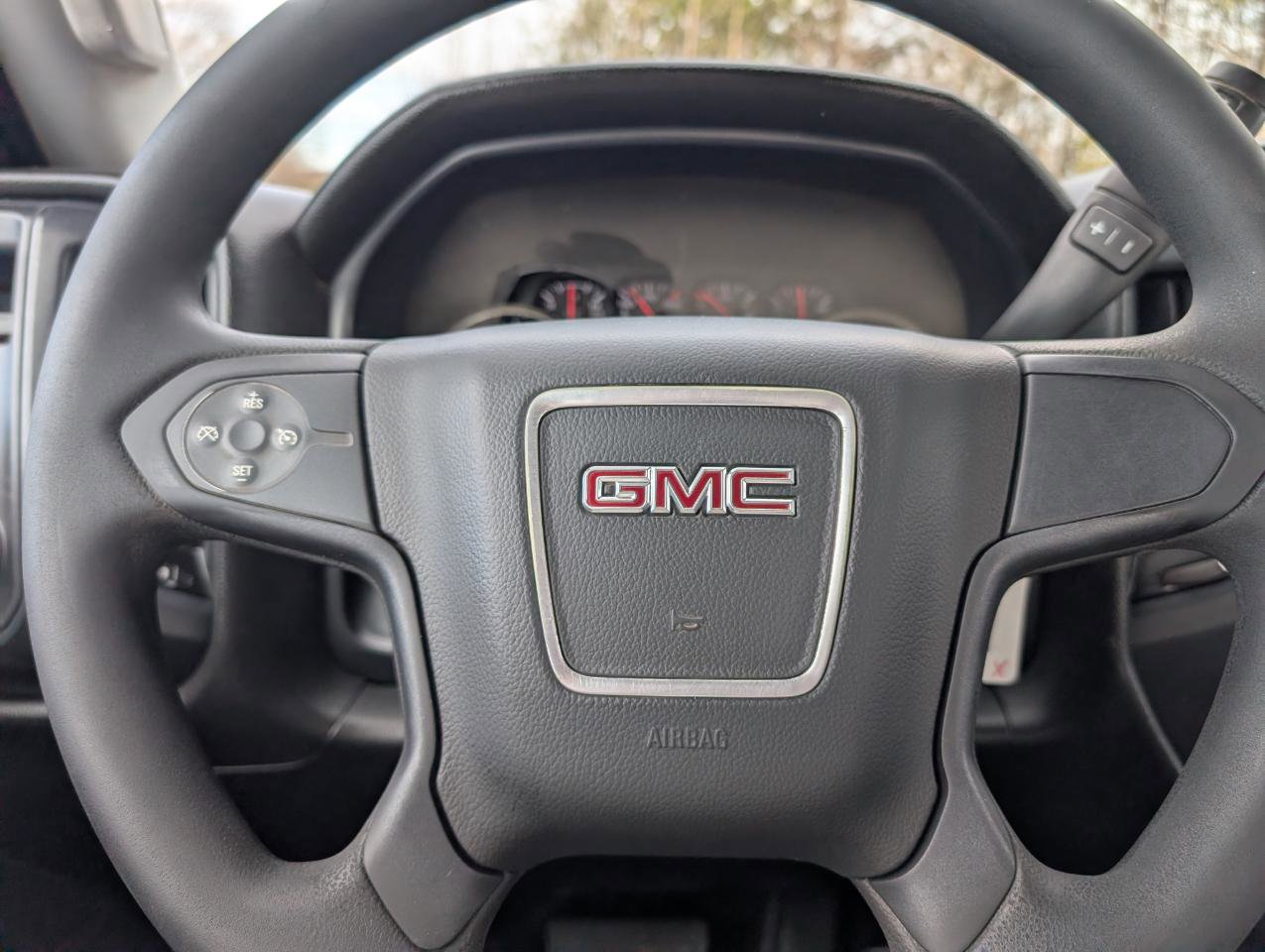 Used 2015 GMC Sierra 3500 2WD Crew Cab image 14