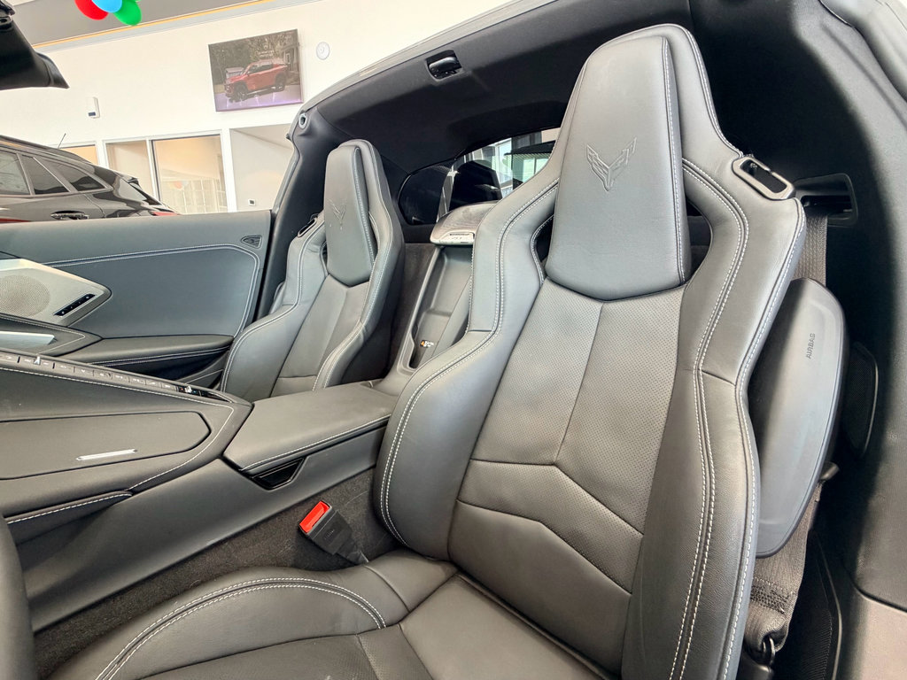 Used 2023 Chevrolet Corvette Stingray Preferred Cpe w/ Z51 Performance Package RWD image 21