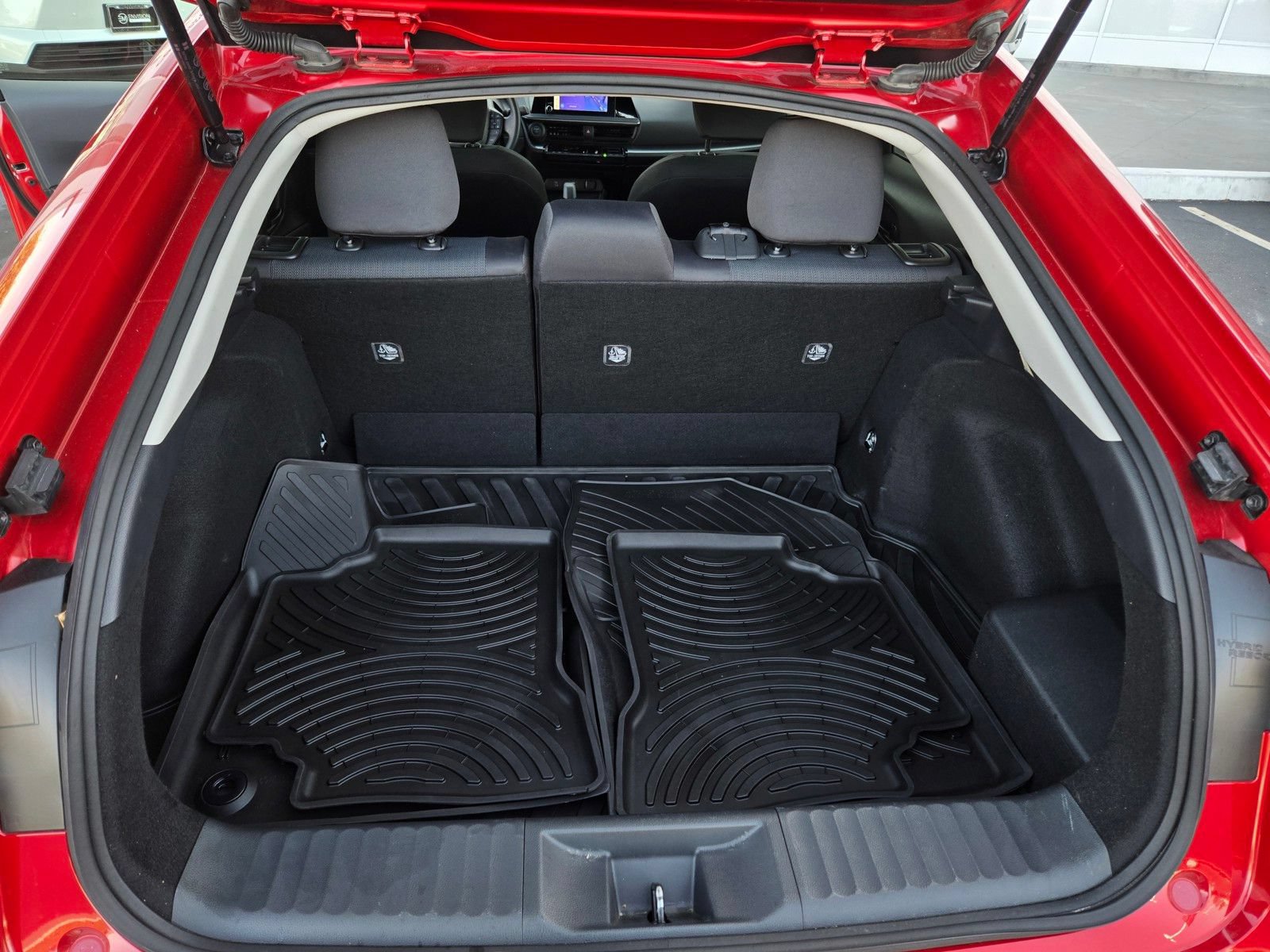 Certified 2026 Toyota Prius LE FWD image 22