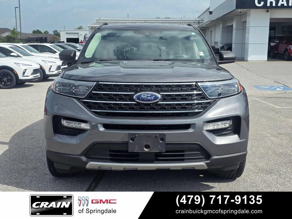Used 2023 Ford Explorer XLT w/ Equipment Group 202A RWD image 2