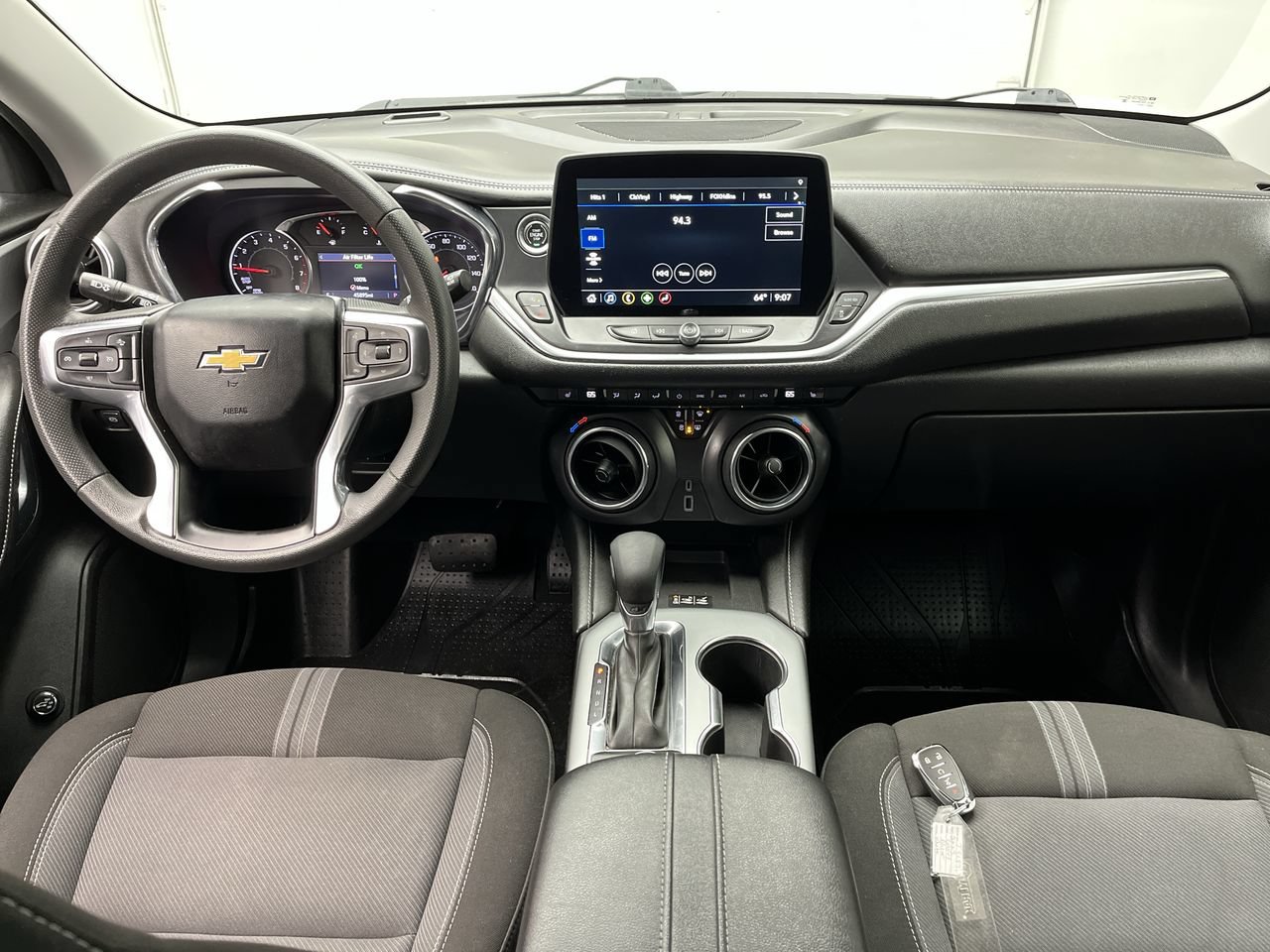 Certified 2023 Chevrolet Blazer LT w/ Convenience Package AWD/4WD image 4