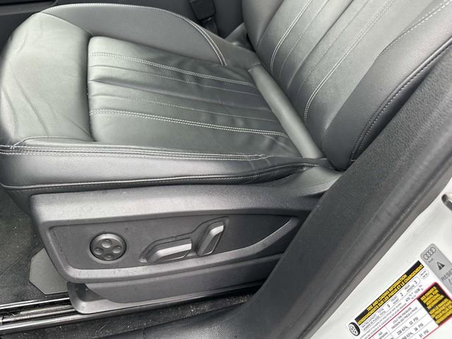Used 2023 Audi Q5 2.0T Premium w/ Convenience Package image 22
