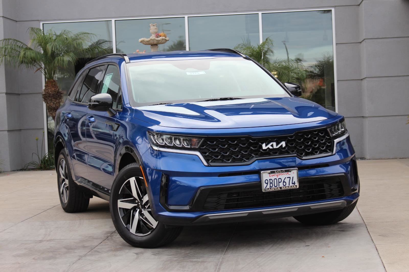 Used 2022 Kia Sorento S image 2