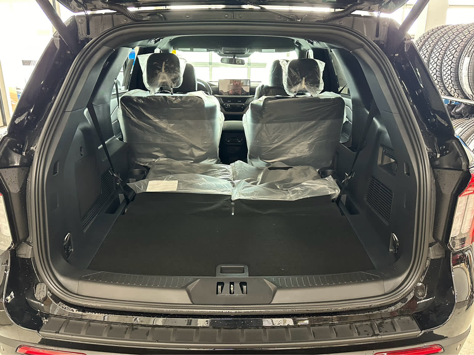 New 2026 Ford Explorer ST-Line image 27