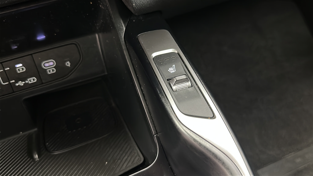 Used 2024 Kia Sorento S w/ Panoramic Sunroof Package AWD/4WD image 22