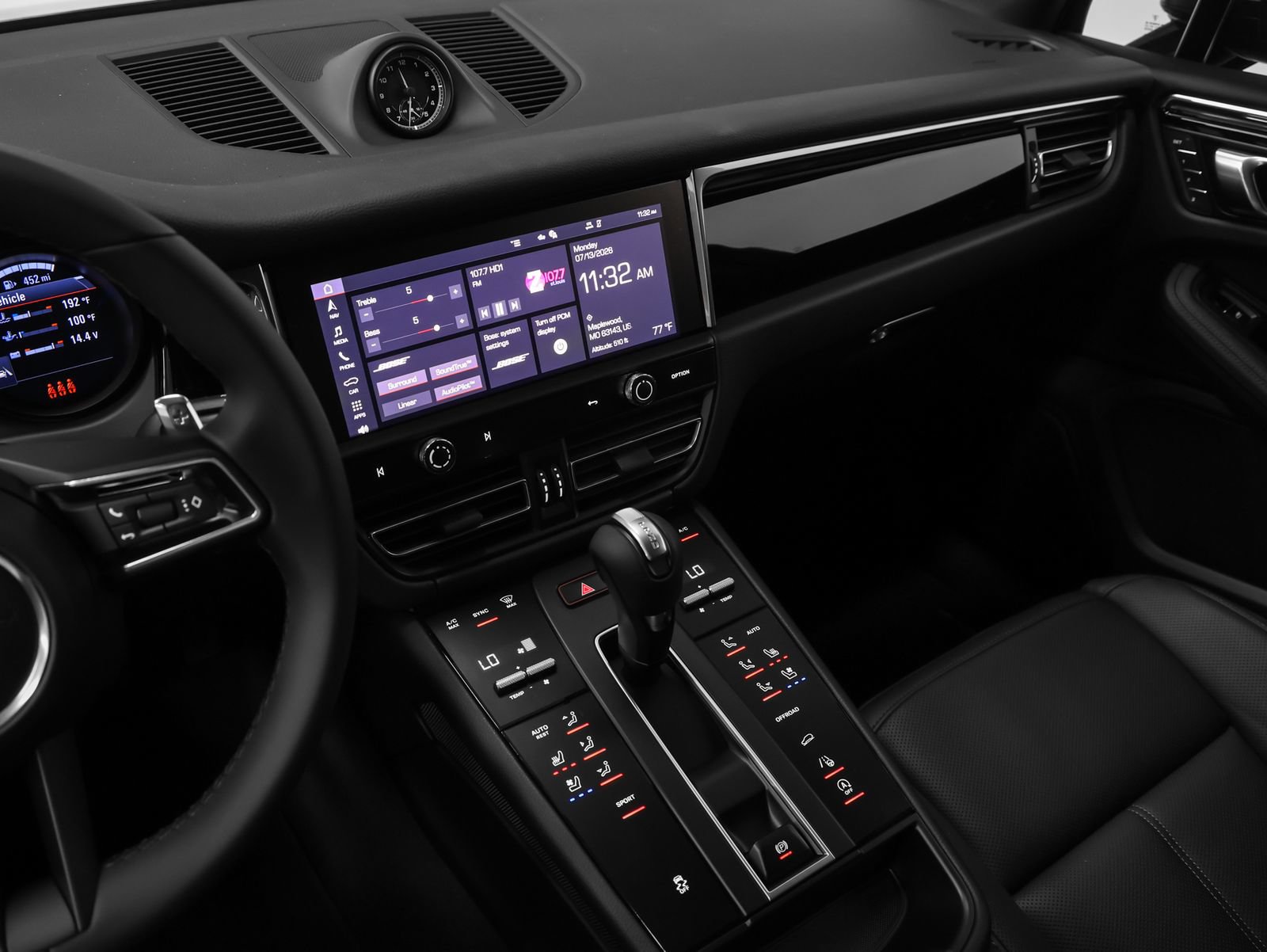 New 2026 Porsche Macan AWD/4WD image 29