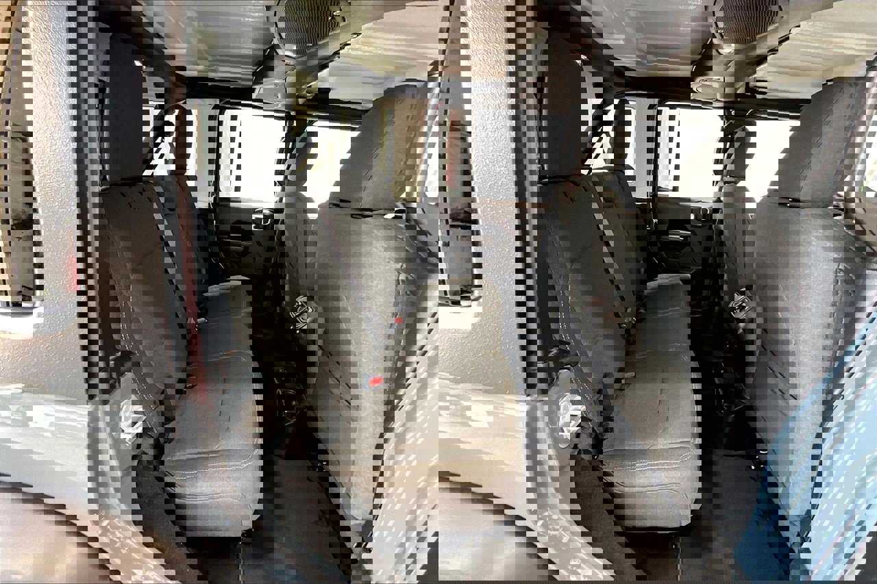 Used 2024 Jeep Wrangler Sport S image 20