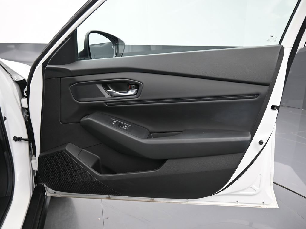 Certified 2024 Honda Accord EX image 38