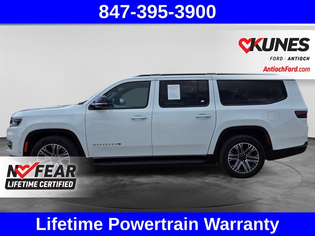 Used 2024 Jeep Wagoneer L Series II w/ Flexible Seating Group AWD/4WD image 7