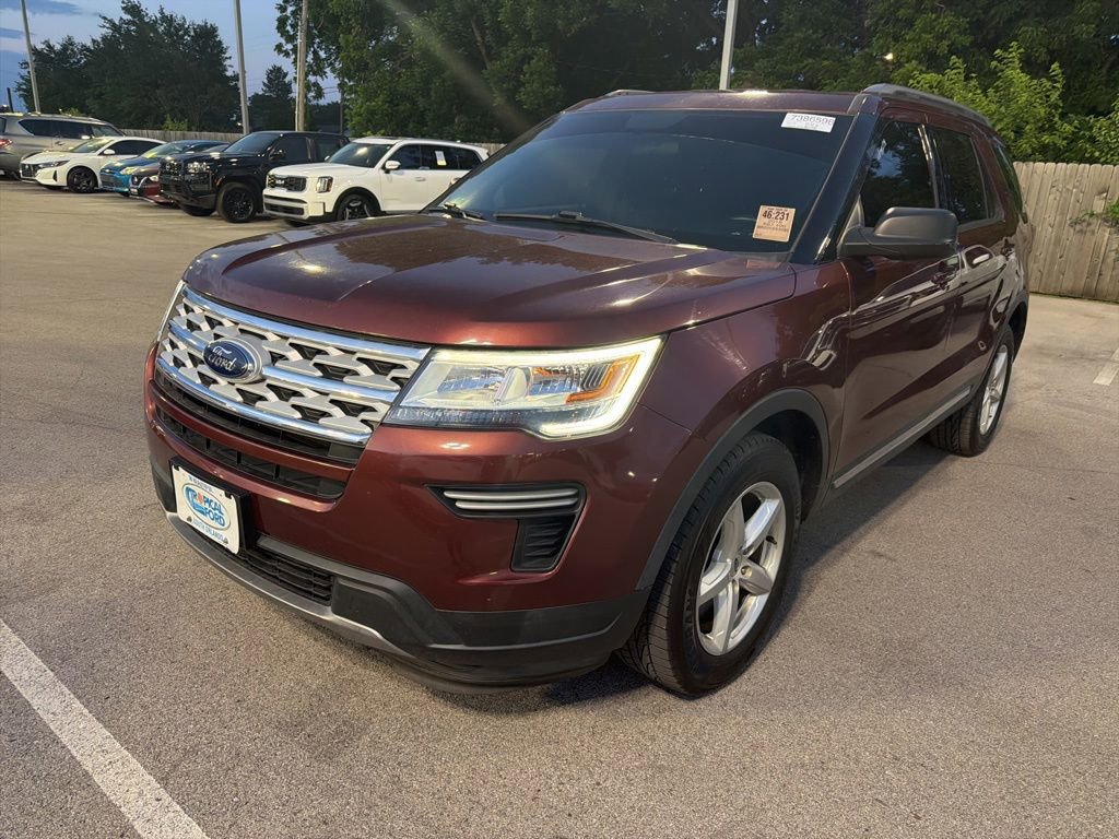 Used 2018 Ford Explorer XLT FWD image 1