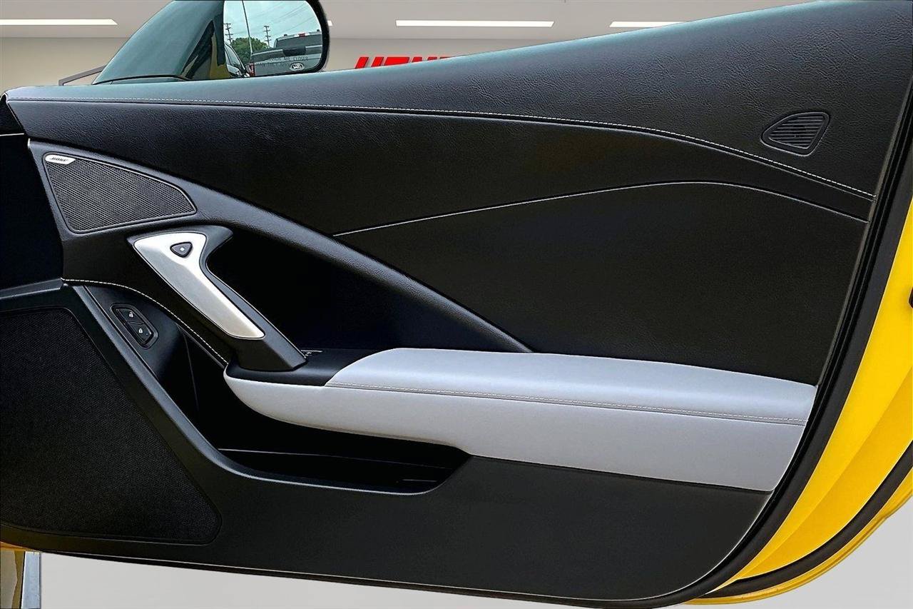 Used 2019 Chevrolet Corvette Z06 RWD image 27