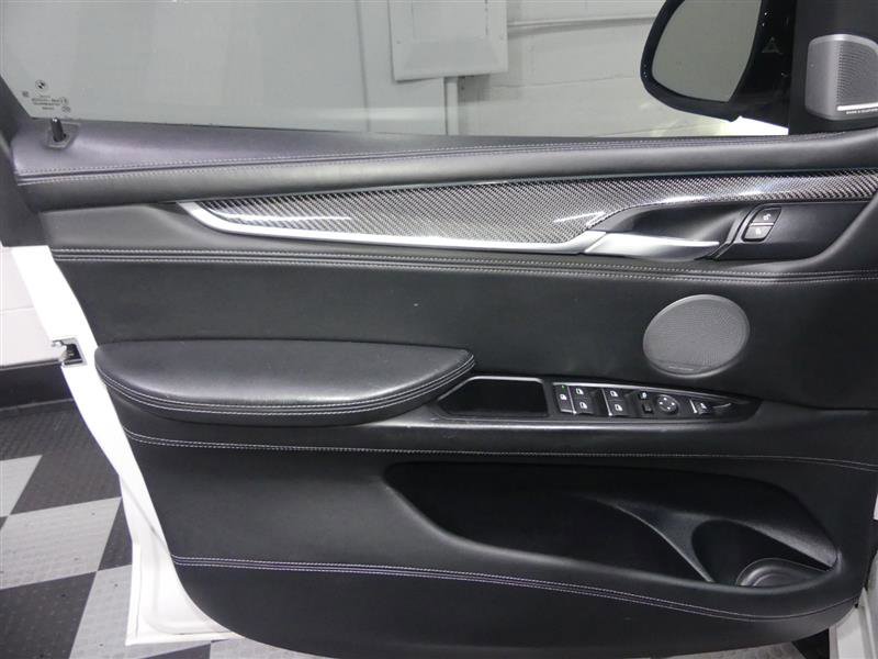 Used 2018 BMW X5 M AWD/4WD image 18