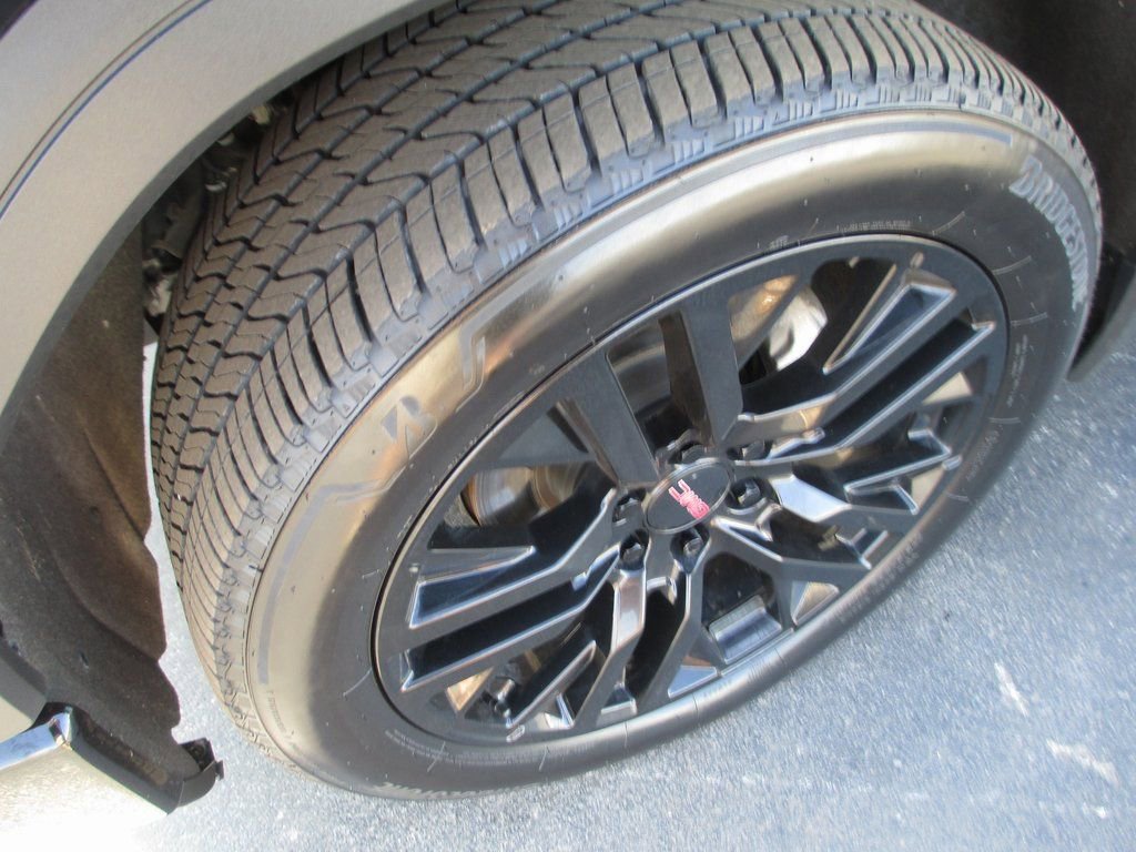 Used 2021 GMC Sierra 1500 Denali w/ Denali Ultimate Package image 13