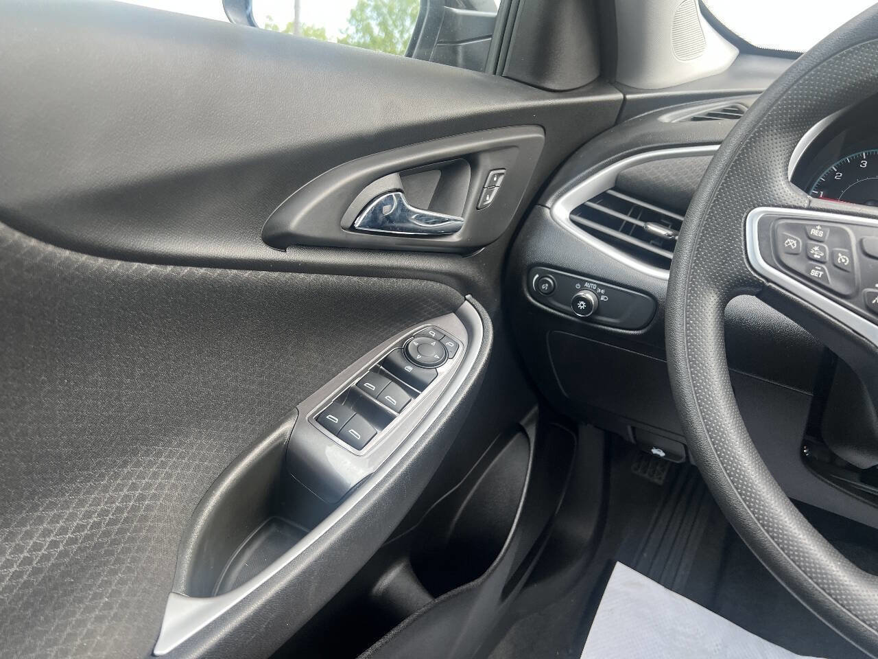 Used 2022 Chevrolet Malibu LS w/ Driver Confidence Package II image 20