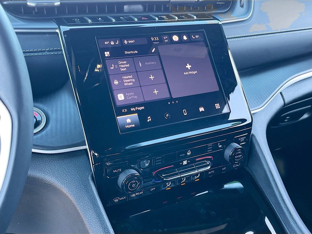 Certified 2025 Jeep Grand Cherokee Altitude image 14